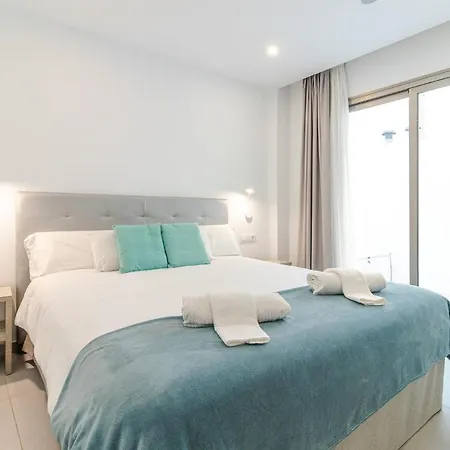 Modern Flat Canteras